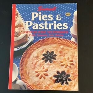 Pies and Pastries: Step-By-Step Techniques
Sunset Books